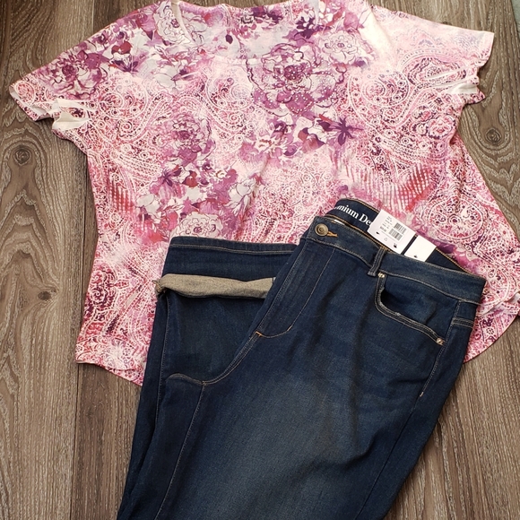 Top - Picture 2 of 2